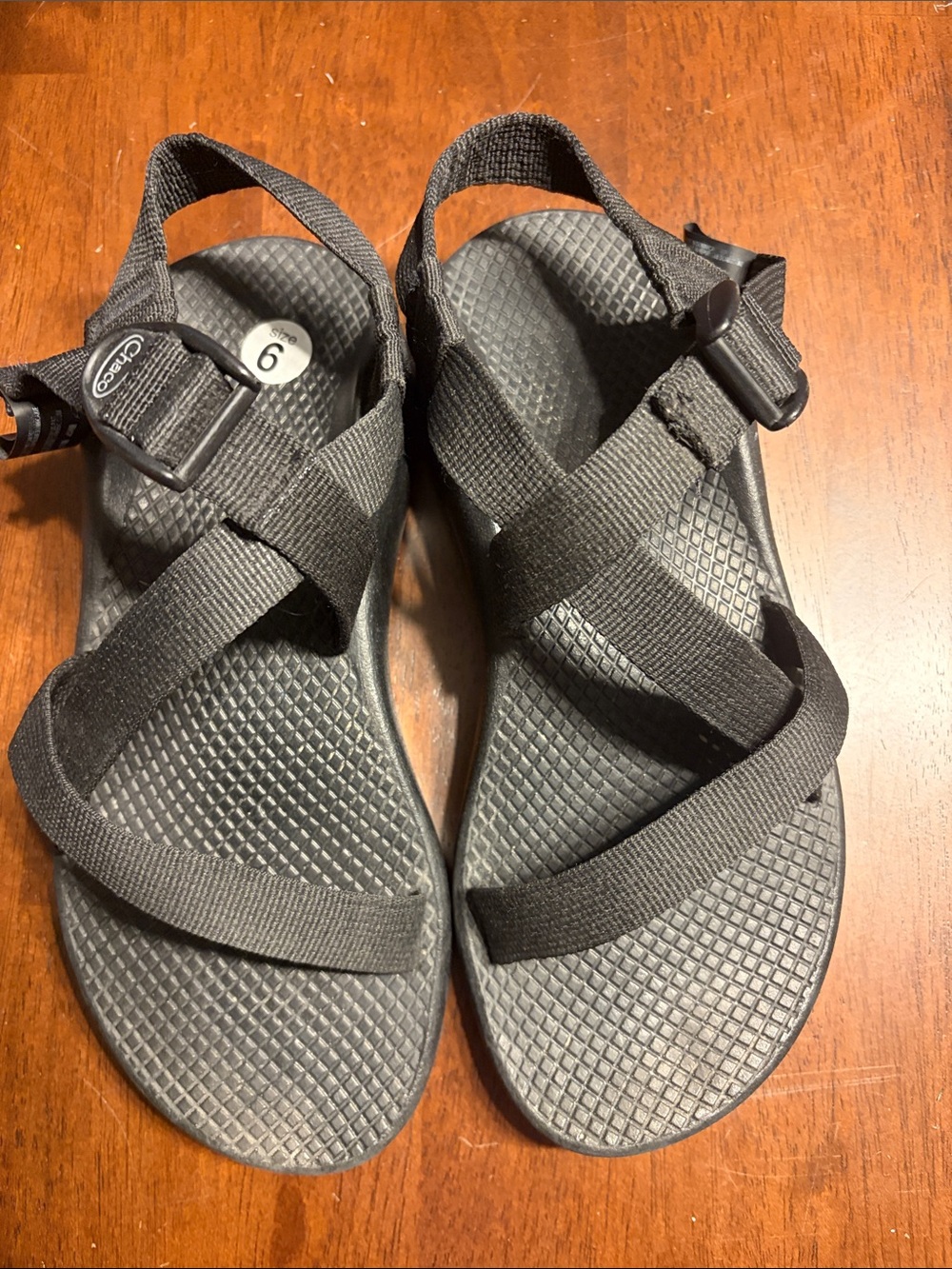 Chaco Black Strapped Sport Sandals